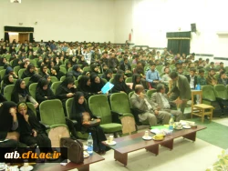 دکتر ساکی درآیین استقبال از دانشجویان جدید الورود پردیس های استان بوشهر:
زیر بنای حرفه معلمی بینش تربیتی است
 3