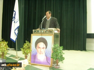 دکتر ساکی درآیین استقبال از دانشجویان جدید الورود پردیس های استان بوشهر:
زیر بنای حرفه معلمی بینش تربیتی است