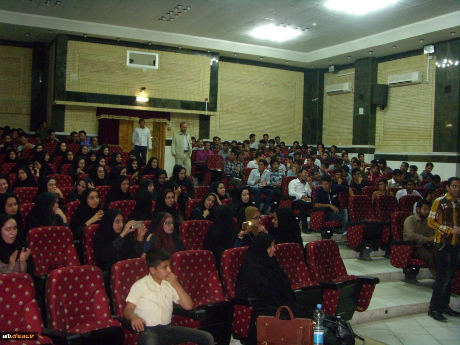 همایش تجلیل از عکاسان منتخب جشنواره عکس پردیس ،نفرات برتر مسابقات جشنواره قرآن وعترت و قهرمانان ورزشی دانشجویی 2