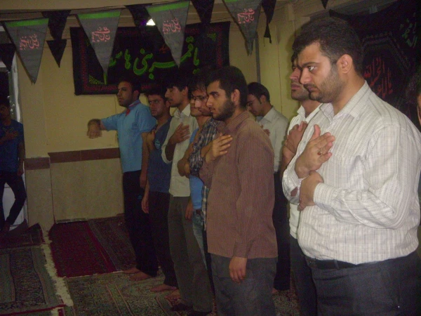 هیات مذهبی امام علی (ع) ، بسیج اساتید و دانشحویی و دفتر فرهنگی هنری پردیس
مراسم عزاداری سالار شهیدان ابا عبدالله الحسین (ع) و یاران با وفای آن حضرت در دهه اول و دوم محرم  5