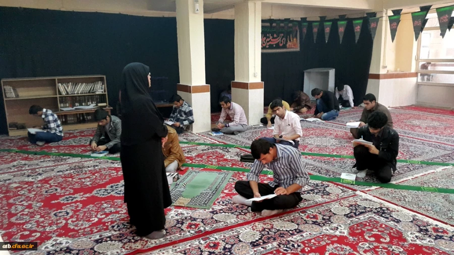 به مناسبت هفته کتب و کتابخوانی برگزار گردید
مسابقه کتاب خوانی 3