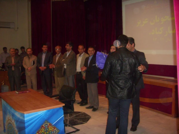 با همکاری دفتر فرهنگی – هنری  و بسیج دانشحویی پردیس علامه طباطبایی بوشهر 
مراسم 16 آذر روز دانشجو 3