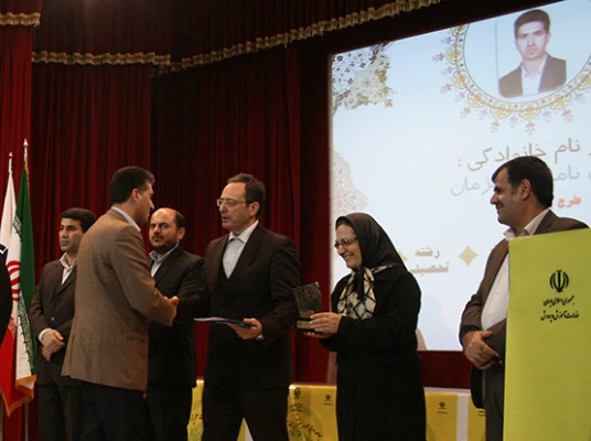 دکتر مهر محمدی در همایش ملی پژوهش:
معلم باید عنصری متعلق به جامعه دانایی محور باشد 6