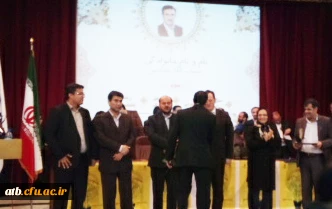 دکتر مهر محمدی در همایش ملی پژوهش:
معلم باید عنصری متعلق به جامعه دانایی محور باشد 7