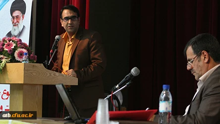 دکتر ساکی در کارگاه آموزشی:
سرمایه گذاری در بخش پژوهش از اولویت های دانشگاه فرهنگیان است 4