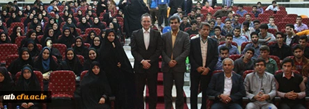 نشست صمیمی سرپرست دانشگاه فرهنگیان با دانشجومعلمان پردیس های بوشهر 4