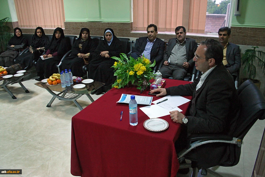 بازدید دکتر مهرمحمدی از پردیس بنت الهدی صدر بوشهر و برگزاری جلسه باحضور اساتید پردیس های  دانشگاه فرهنگیان استان بوشهر 4