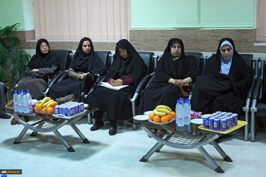 بازدید دکتر مهرمحمدی از پردیس بنت الهدی صدر بوشهر و برگزاری جلسه باحضور اساتید پردیس های  دانشگاه فرهنگیان استان بوشهر 5