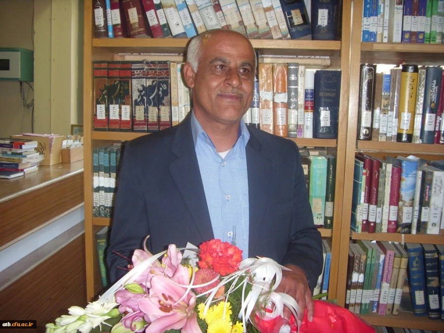 مراسم تکریم و قدردانی از زحمات آقای امرالله مشهدی زاده سرپرست بازنشسته پردیس 8