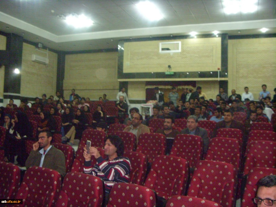 با همکاری دفتر فرهنگی – هنری و انجمن ادبی پردیس علامه طباطبایی برگزار گردید
برنامه ادبی شاهنامه خوانی با حضور هنرمند ارجمند بوشهری استاد ایرج صغیری  7