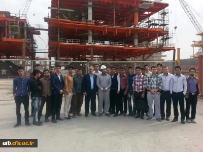 بازدید دانشجویان دانشگاه فرهنگیان پردیس علامه طباطبایی بوشهر از بزرگترین ناحیه صنعتی کشتی سازی ایران