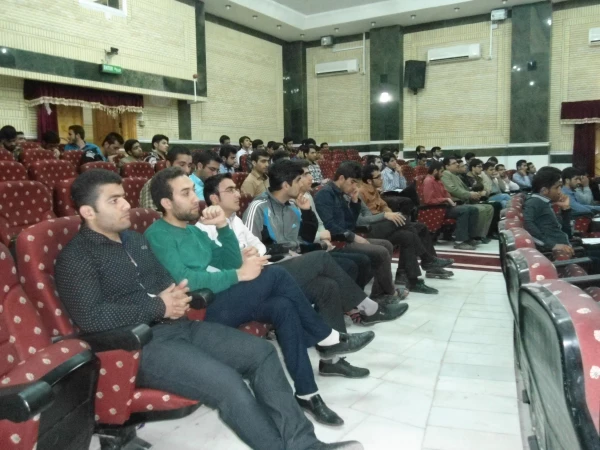 فرهنگی هنری پردیس برگزار نمود:
مراسم انس با قرآن 3