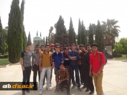 به همت فرهنگی هنری پردیس و انجمن علمی ادبی:
سفر انجمن علمی – ادبی و رشته ی دبیری زبان و ادبیات فارسی پردیس علامه طباطبایی بوشهر به شیراز 7