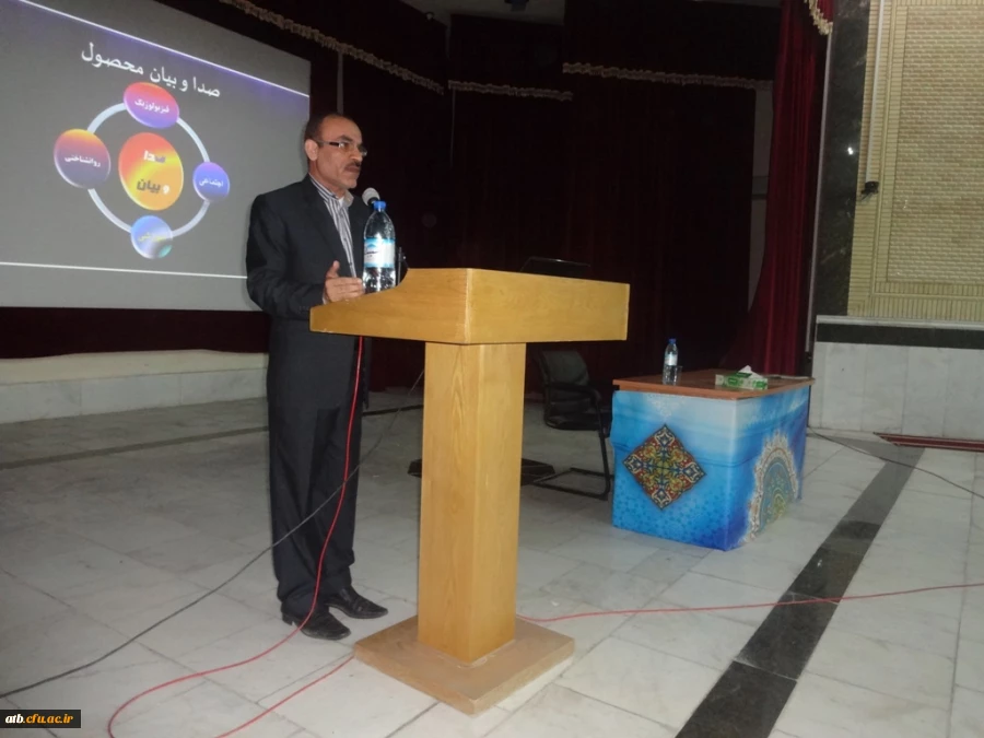 با همکاری معاونت آموزشی - واحد فرهنگی هنری و انجمن علمی - ادبی پردیسبرگزار گردید:
کارگاه فن بیان و آیین سخنوری 2