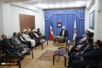 آیت الله صفایی بوشهری در دیدار مسئول نهاد نمایندگی مقام معظم رهبری در سازمان مرکزی دانشگاه فرهنگیان:
آموزش و پرورش باید تحول پیدا کند . باید در عرصه علم به ویژه علوم استراتژیک به خودکفایی برسیم.