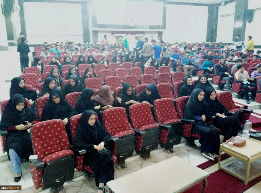 درپردیس علامه طباطبایی بوشهر به مناسبت هفته آموزش برگزار شد:
جلسه پرسش وپاسخ به شبهات اعتقادی 5