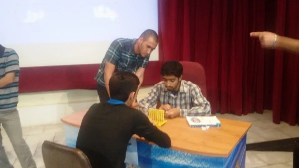 انجمن علمی ریاضی پردیس به مناسبت هفته ریاضی برگزار کرد:
یک دوره مسابقات جنگا ، دالیز ، اتللو و دوز 10