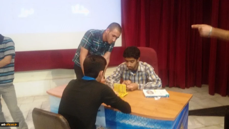 انجمن علمی ریاضی پردیس به مناسبت هفته ریاضی برگزار کرد:
یک دوره مسابقات جنگا ، دالیز ، اتللو و دوز 10