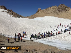 صعود دانشجو معلمان کوهنورد پردیس علامه طباطبایی و دانشگاه آزاد بوشهر به قله سبلان 2