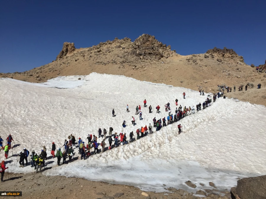 صعود دانشجو معلمان کوهنورد پردیس علامه طباطبایی و دانشگاه آزاد بوشهر به قله سبلان 5