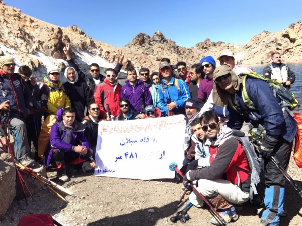صعود دانشجو معلمان کوهنورد پردیس علامه طباطبایی و دانشگاه آزاد بوشهر به قله سبلان 8