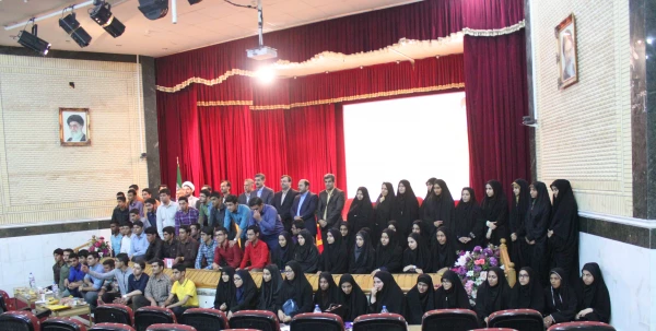 مراسم استقبال از دانشجویان جدید الورود سال تحصیلی 95-94