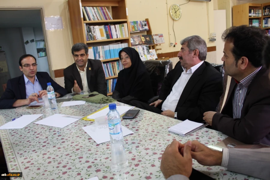 دانشگاه فرهنگیان بوشهر به همکاری معاونت فرهنگی اجتماعی دانشگاه فرهنگیان برگزار کرد:
نخستین گردهمایی رویش استادان مشاور کانون های زبان دانشجویی 5