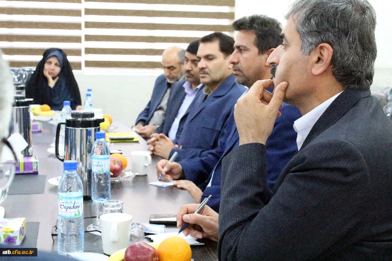 اولین جلسه کمیته استانی هیئت امناء دانشگاه فرهنگیان استان بوشهر در سال 1395برگزار شد. 8