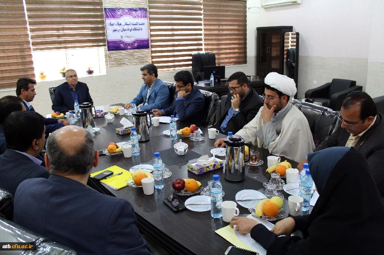 اولین جلسه کمیته استانی هیئت امناء دانشگاه فرهنگیان استان بوشهر در سال 1395برگزار شد. 12