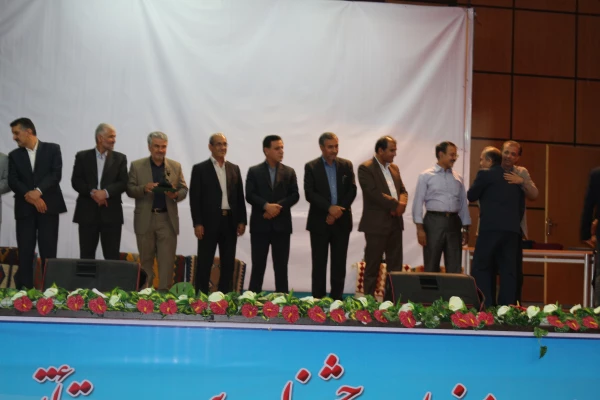 کسب موفقیت گروه تئاتر پردیس  6