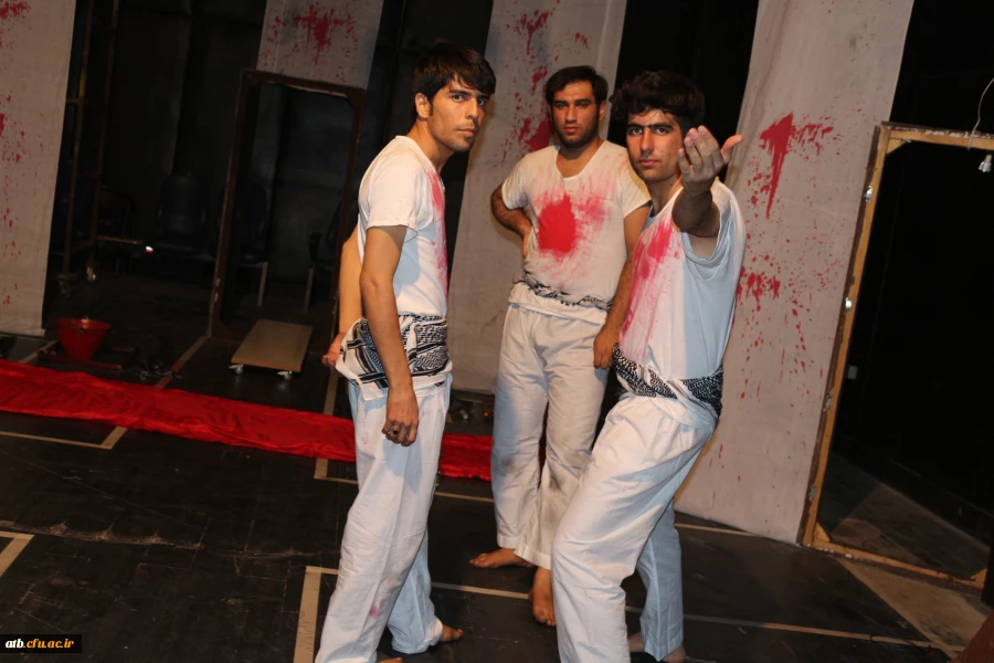 کسب موفقیت گروه تئاتر پردیس  10