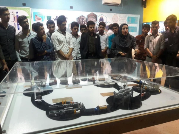 بازدید دانشجو معلمان پردیس علامه طباطبایی از نیروگاه اتمی بوشهر 2