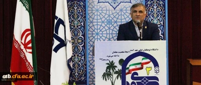 دکتر قنبری در آیین افتتاحیه سومین همایش کشوری دبیران منتخب شورای صنفی رفاهی و نمایندگان تشکل های اسلامی:
همگرایی و هم اندیشی دانشجومعلمان در راستای ارتقاء سطح خدمات آموزش و فرهنگی دانشگاه، طی برگزاری چنین دوره هایی محقق می شود