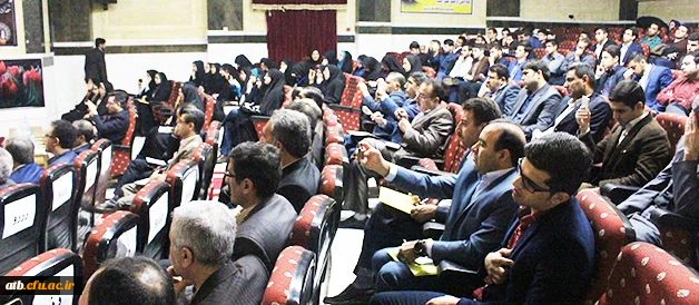 معاون فرهنگی دانشگاه در همایش کشوری دبیران منتخب شوراهای صنفی-رفاهی و نمایندگان تشکل های اسلامی:
مرزبانی اعتقادی و فرهنگی لازمه جامعه است
 2