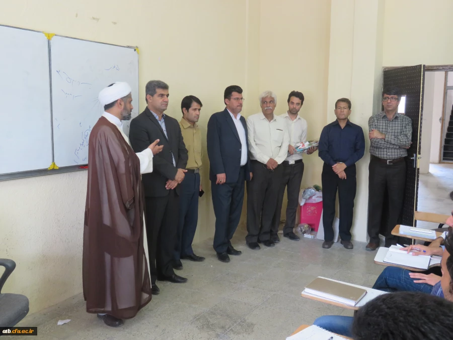 تجلیل از  اساتید در هفته معلم 3