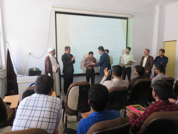 تجلیل از  اساتید در هفته معلم 6