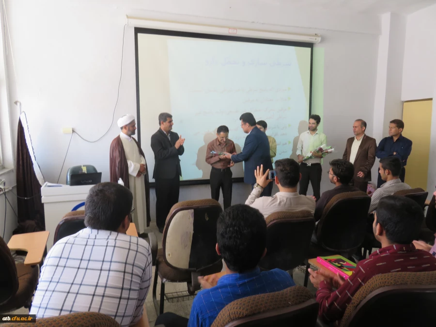 تجلیل از  اساتید در هفته معلم 6