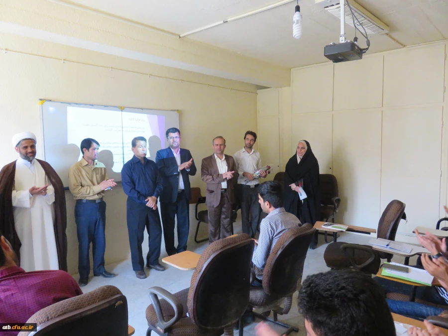 تجلیل از  اساتید در هفته معلم 9