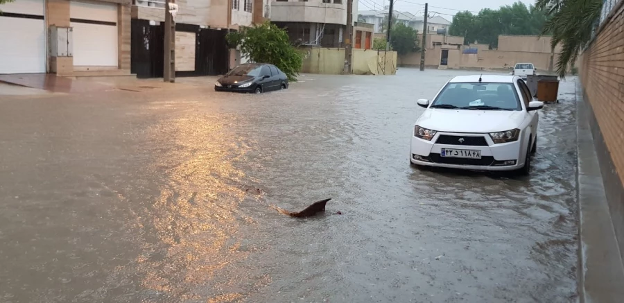 صبح سه شنبه رخ داد؛

دانشگاه فرهنگیان بوشهر در محاصره آب قطع برق و تعطیلی کلاس ها
 3