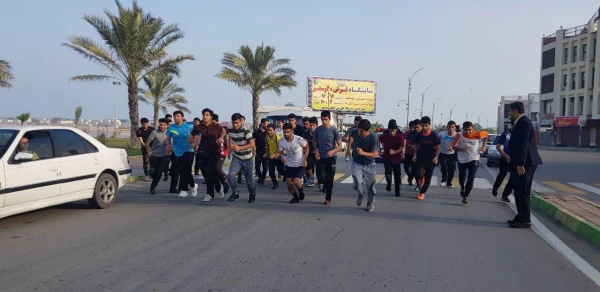 مسابقه دو صحرانوردی دانشجومعلمان در ساحل بوشهر برگزار شد  3