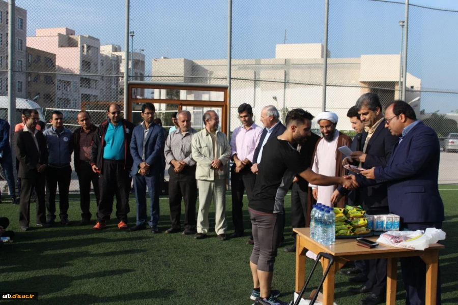 مسابقه دو صحرانوردی دانشجومعلمان در ساحل بوشهر برگزار شد  10