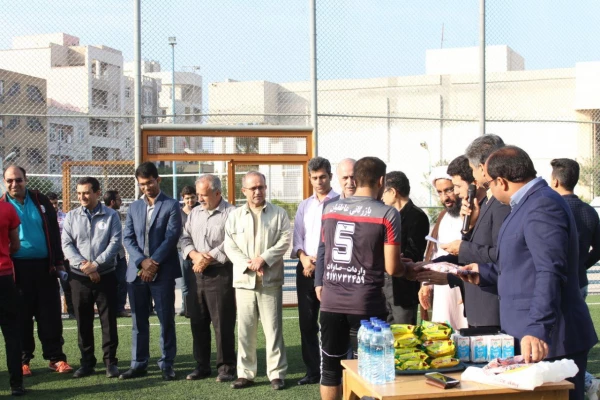 مسابقه دو صحرانوردی دانشجومعلمان در ساحل بوشهر برگزار شد  12