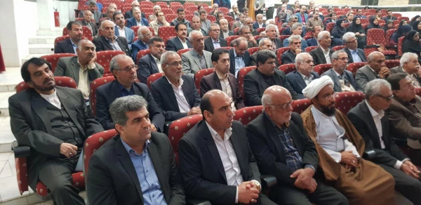 آئین نکوداشت بیش از نیم قرن تربیت معلم در استان بوشهر برگزار شد 24