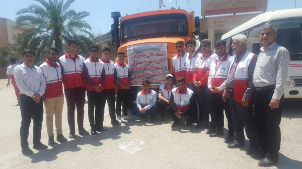 بدرقه و اعزام جمعی از دانشجومعلمان جهادگر داوطلب پردیس علامه طباطبایی دانشگاه فرهنگیان استان بوشهر به مناطق سیل زده خوزستان برای امدادرسانی به هموطنان سیل زده 8