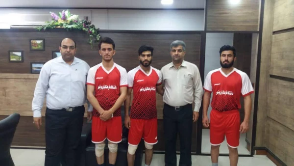 پس از کسب مقام اول و همچنین بدست اوردن سهمیه حضور در المپیاد کشوری وزارت عتف صورت پذیرفت:
دیدار رئیس دانشگاه فرهنگیان استان بوشهر با تیم دانشجویی ورزش های همگانی 2