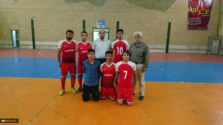 photo5947380754419920767