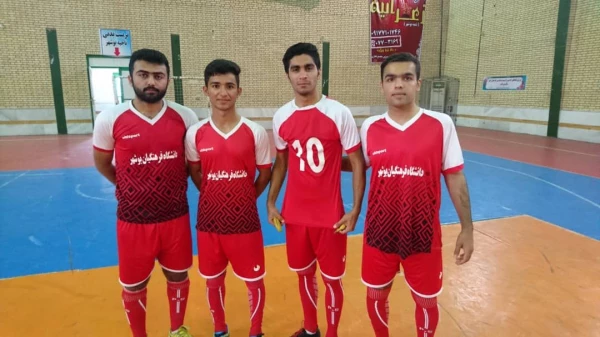 photo5947380754419920769