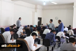 بازدید معاون توسعه منابع و امور دانشجویی پردیس علامه طباطبایی بوشهر از حوزه های امتحانی این پردیس 2