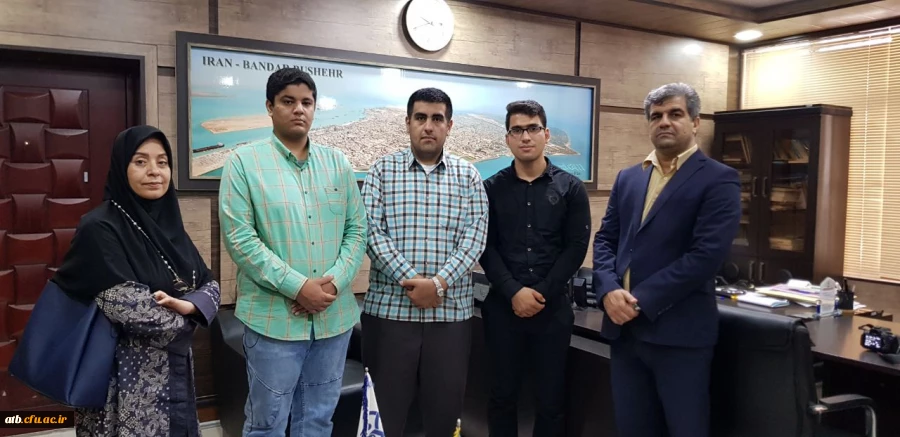 خداحافظی دانشجویان دانش آموخته ورودی ۹۴پردیس علامه طباطبایی بوشهر با رئیس دانشگاه  6