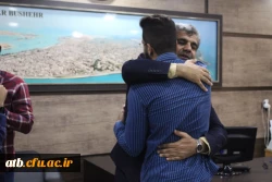 خداحافظی دانشجویان دانش آموخته ورودی ۹۴پردیس علامه طباطبایی بوشهر با رئیس دانشگاه  8